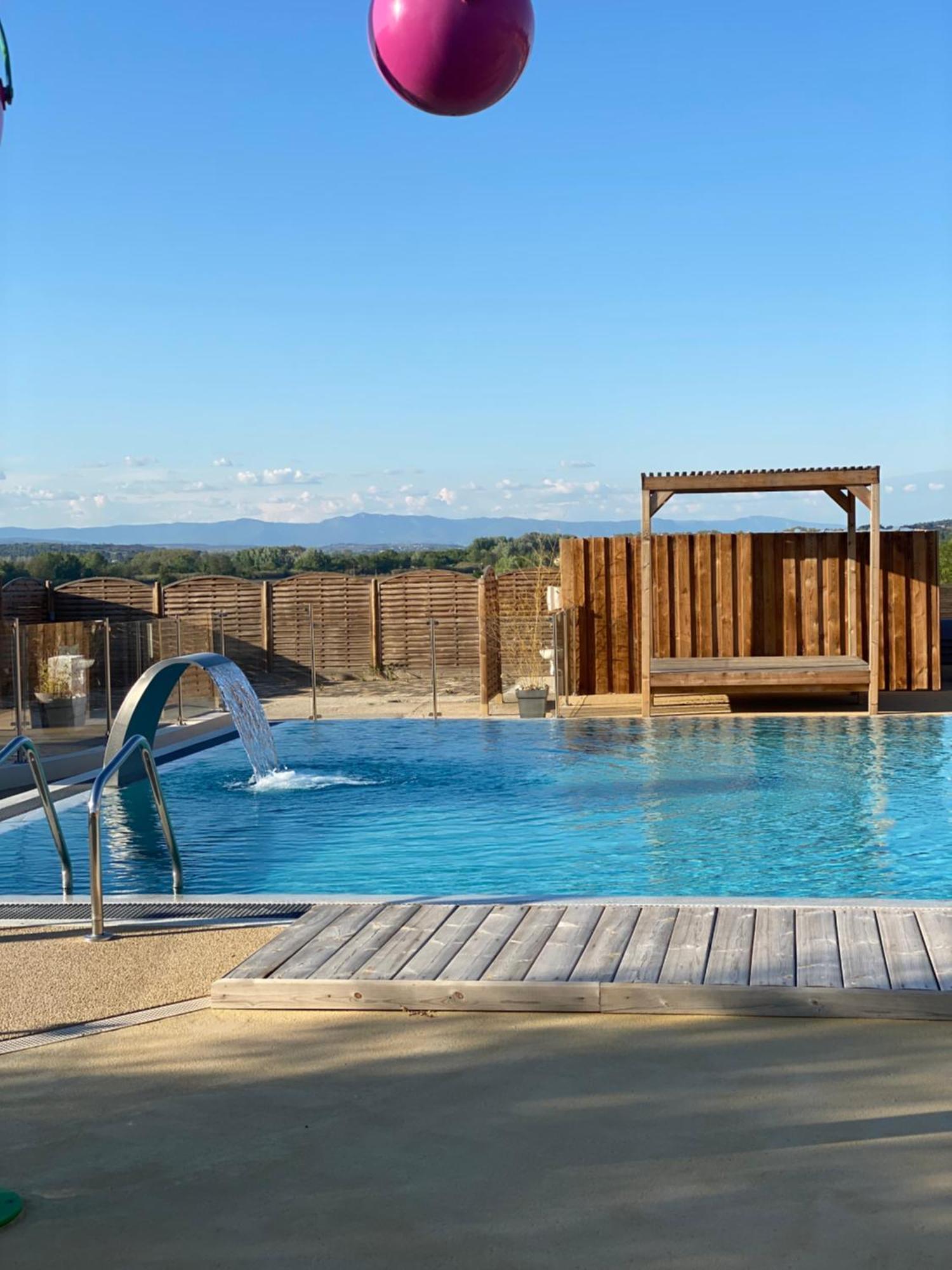 Camping Les Amandiers Castelnau-de-Guers Экстерьер фото